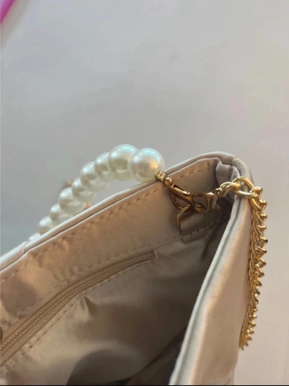 Elegant Pearl-Handle White Satin Evening Bag